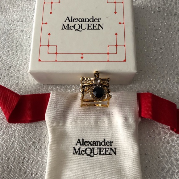 BNIB ALEXANDER MCQUEEN RING - Picture 9 of 13